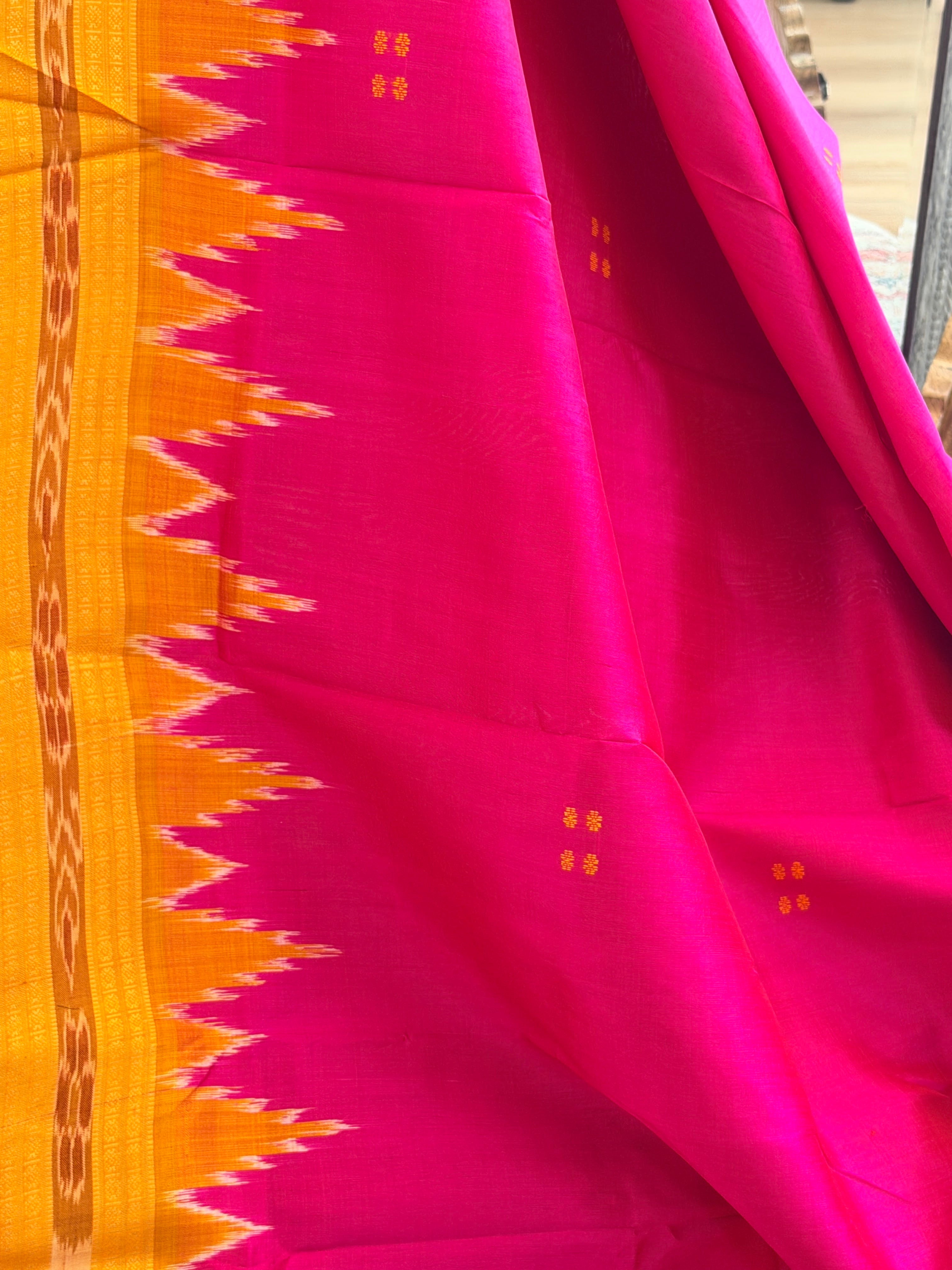 Khandua plain mini buti odisha handloom saree