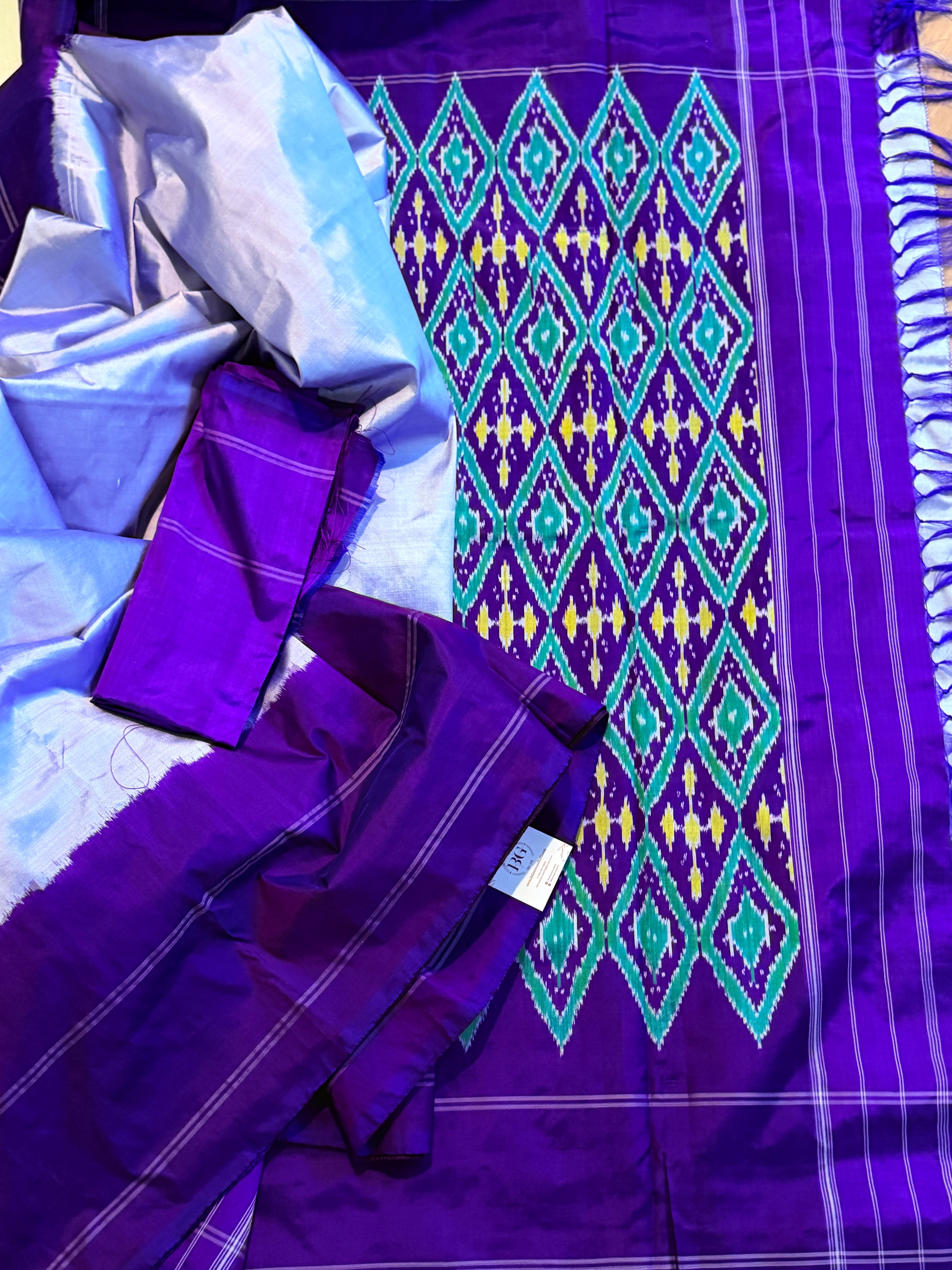 Pochumpalli Ikkat Pure Silk Handloom Saree