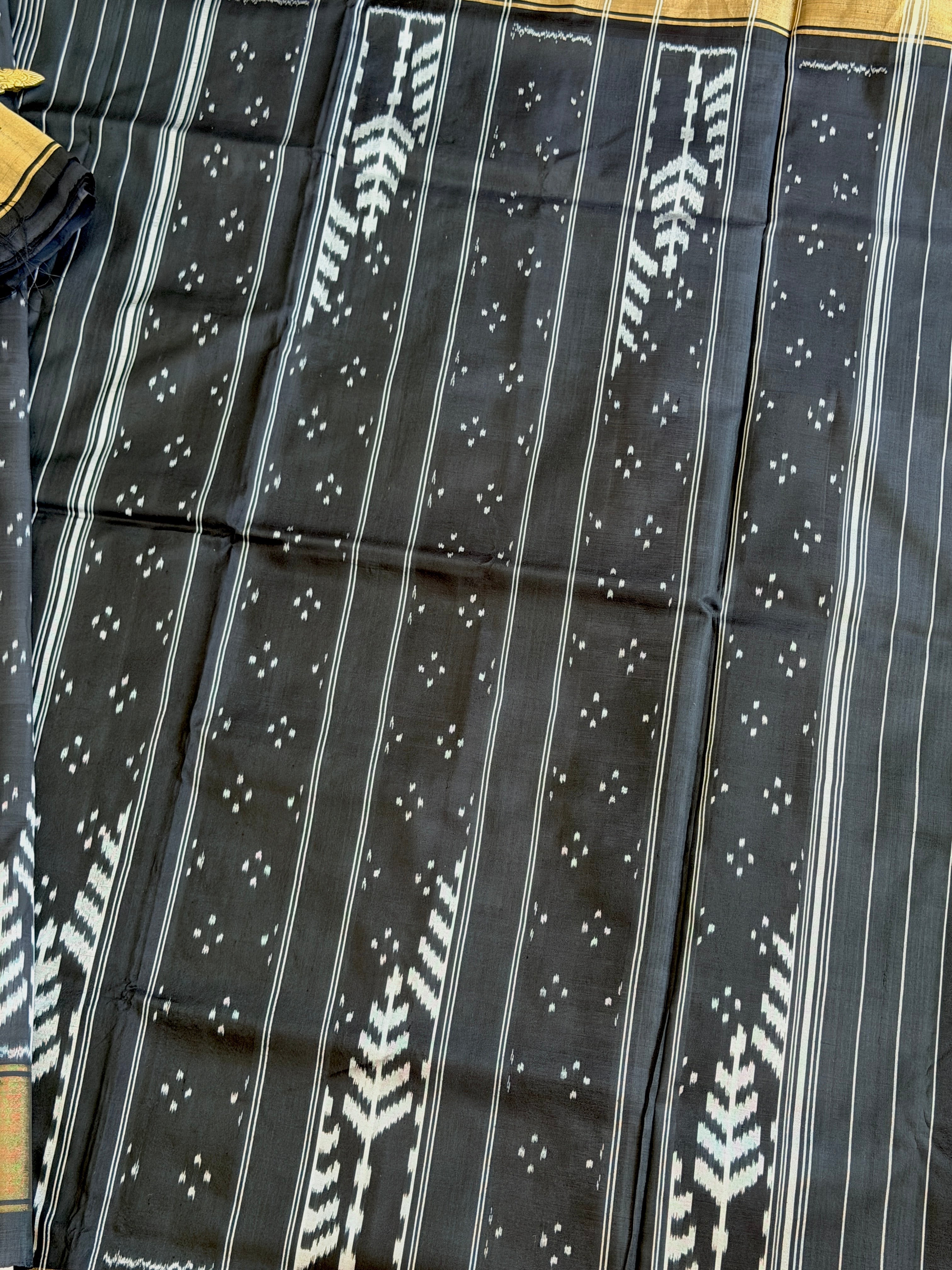 Pochumpalli Ikkat Pure Silk Handloom Saree