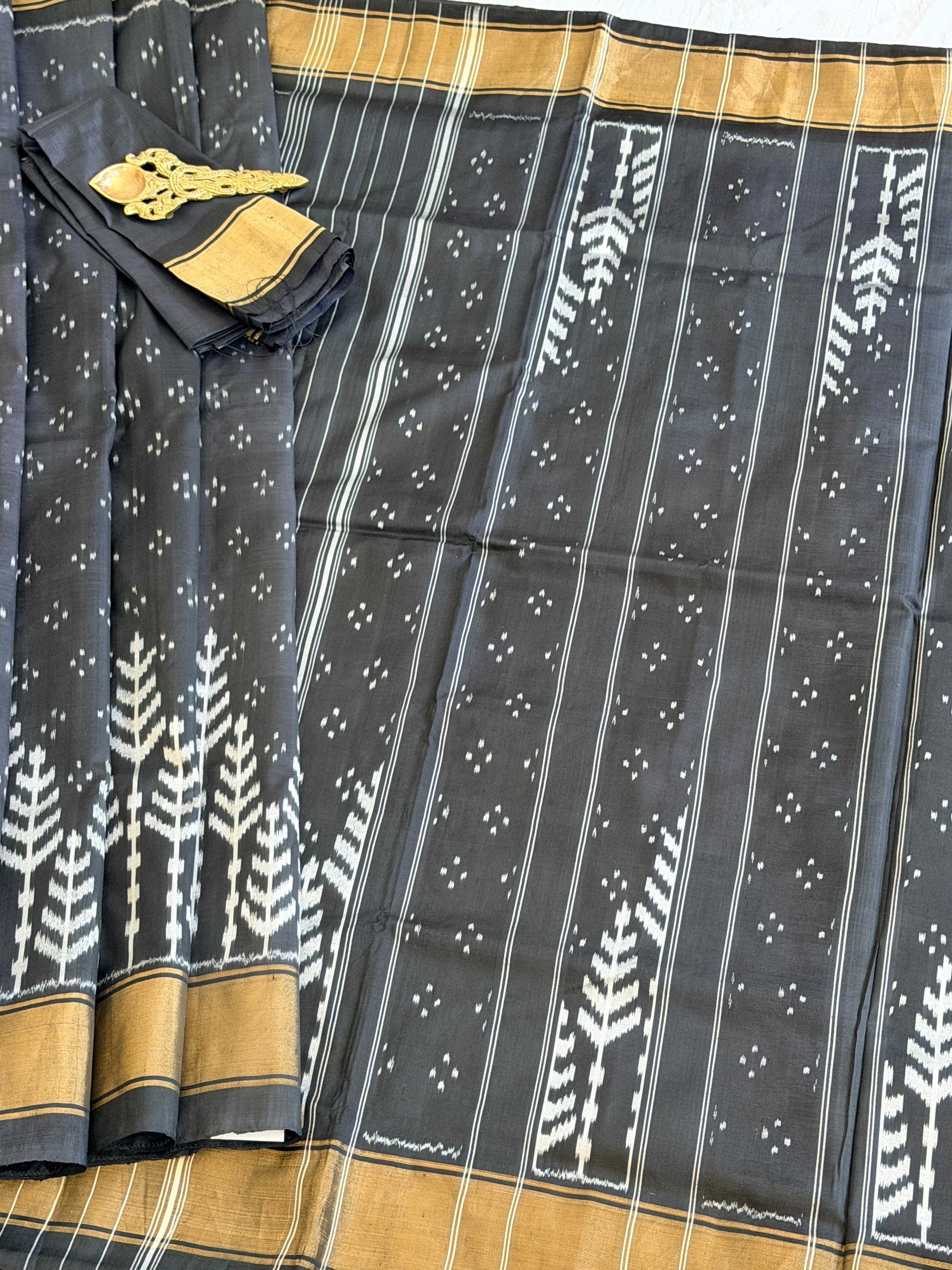 Pochumpalli Ikkat Pure Silk Handloom Saree