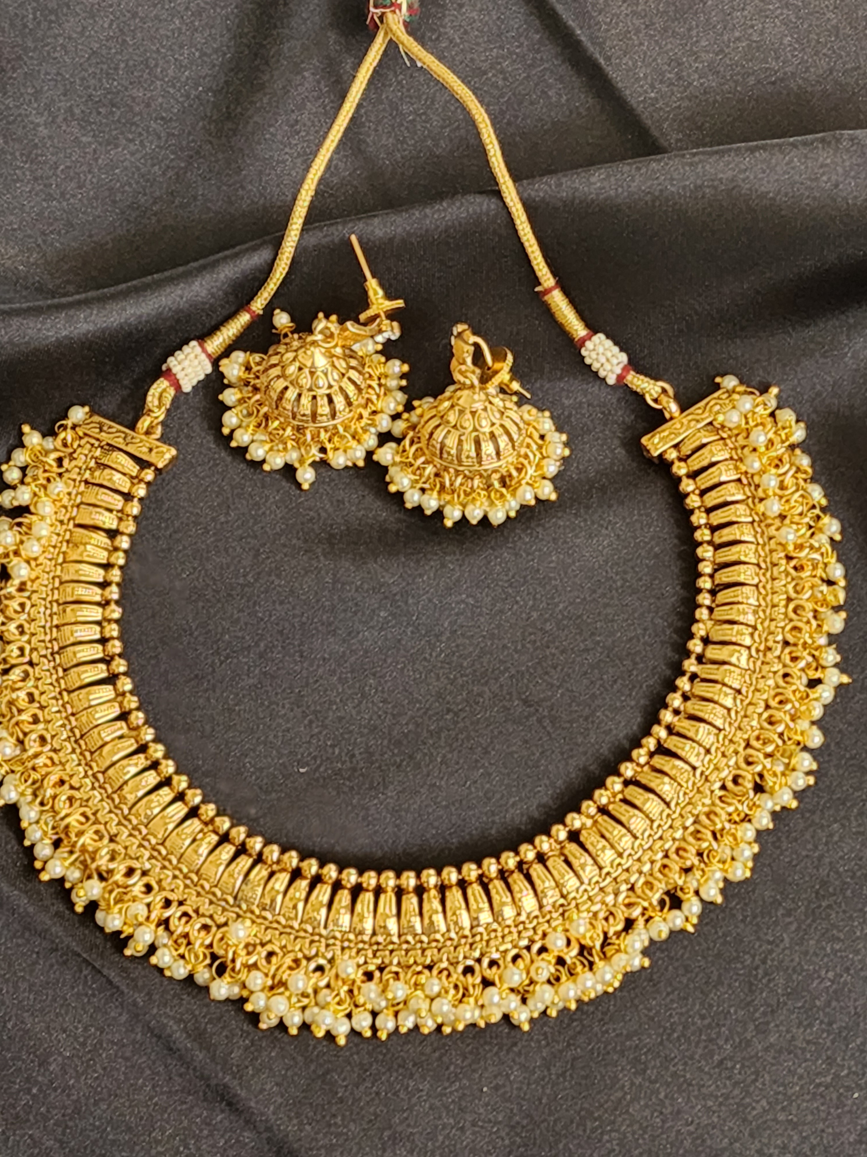 Gold plated set with earrings