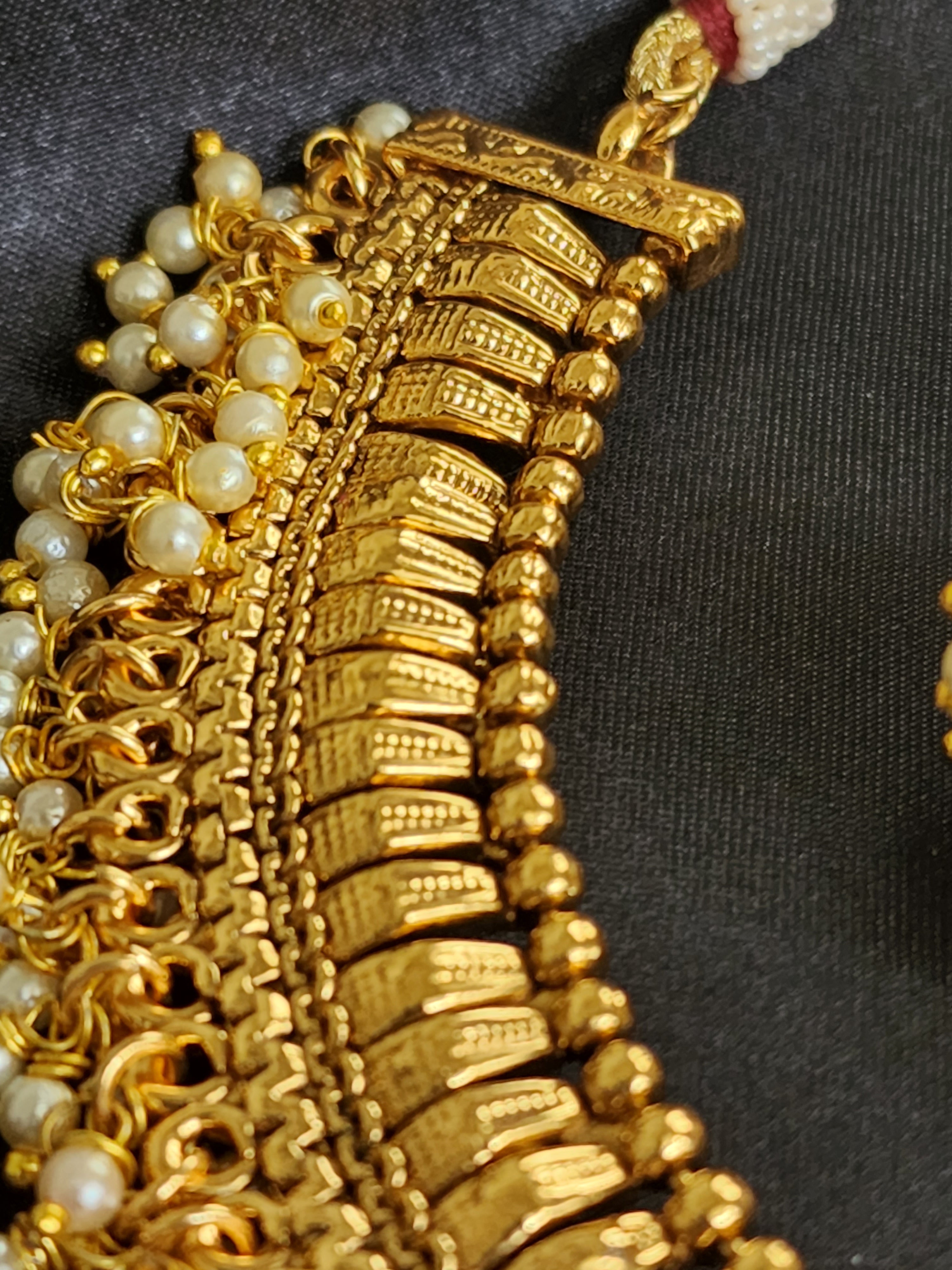 Gold plated set with earrings