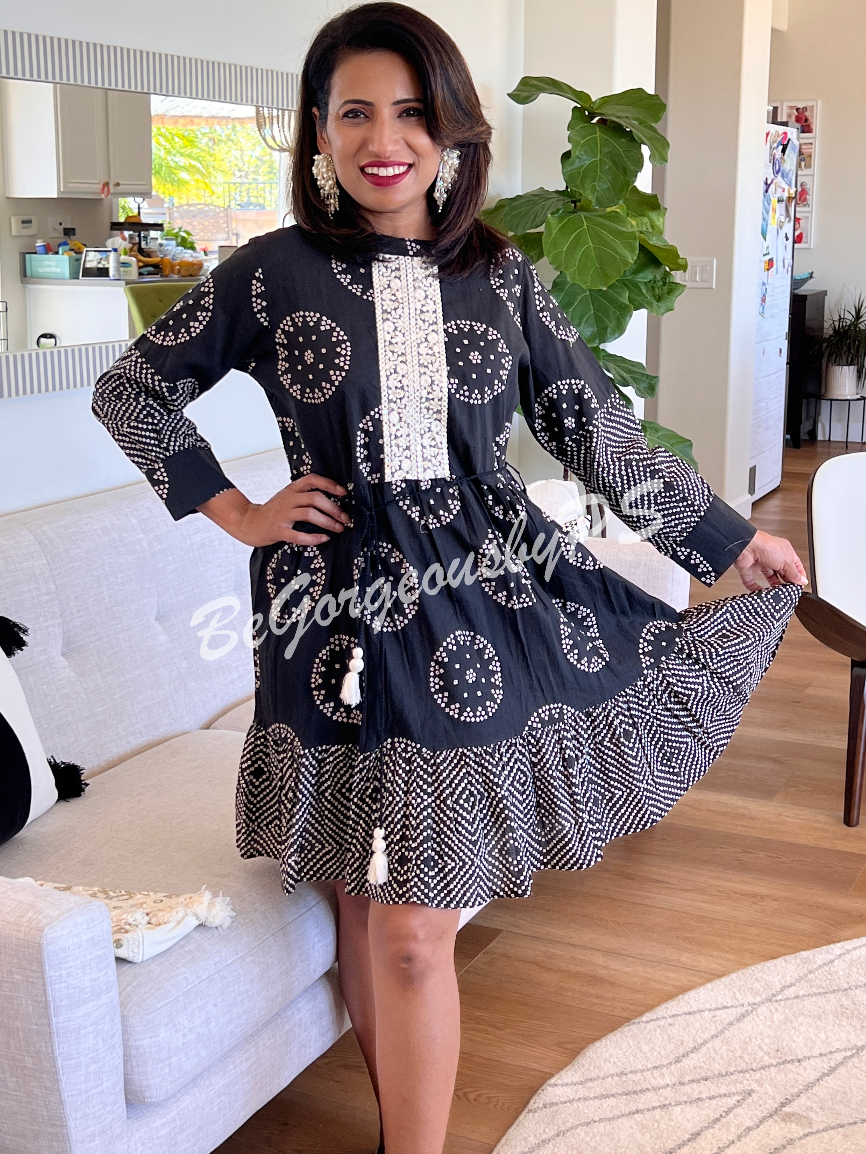 Cotton dress with lace and belt