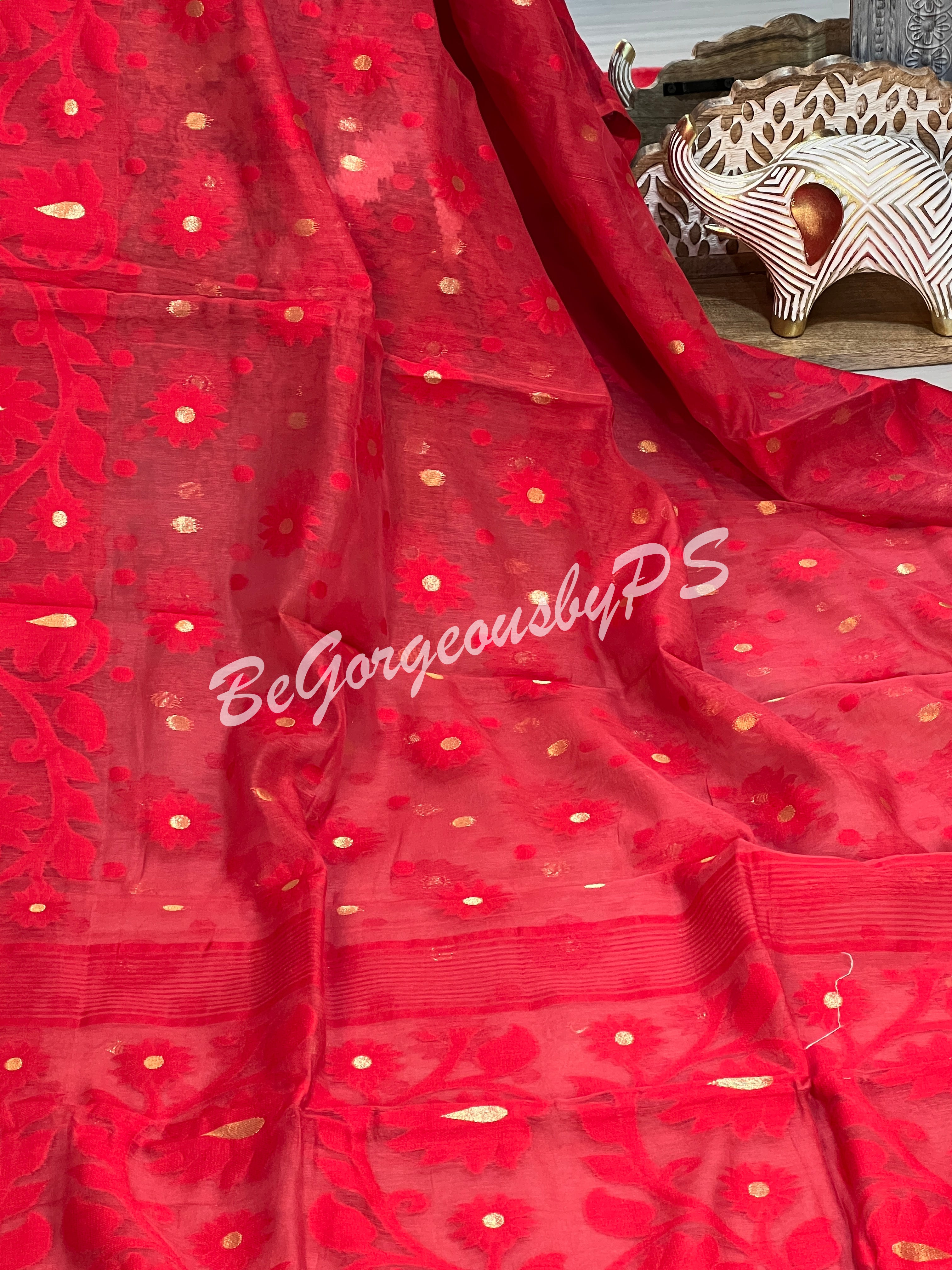 JAMDANI MUSLIN RED SAREE