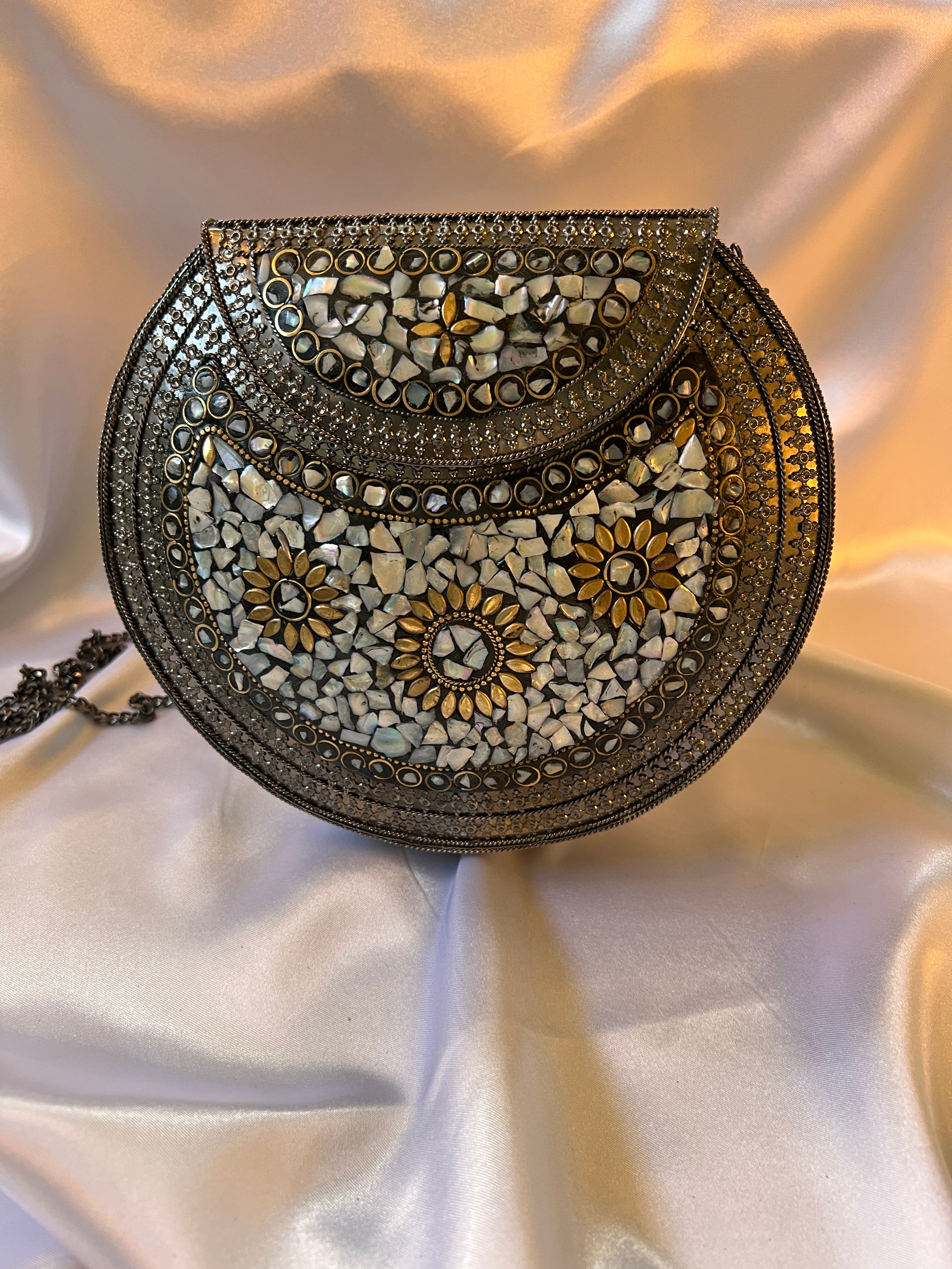 Metal/Brass Clutch with shoulder chain - 4