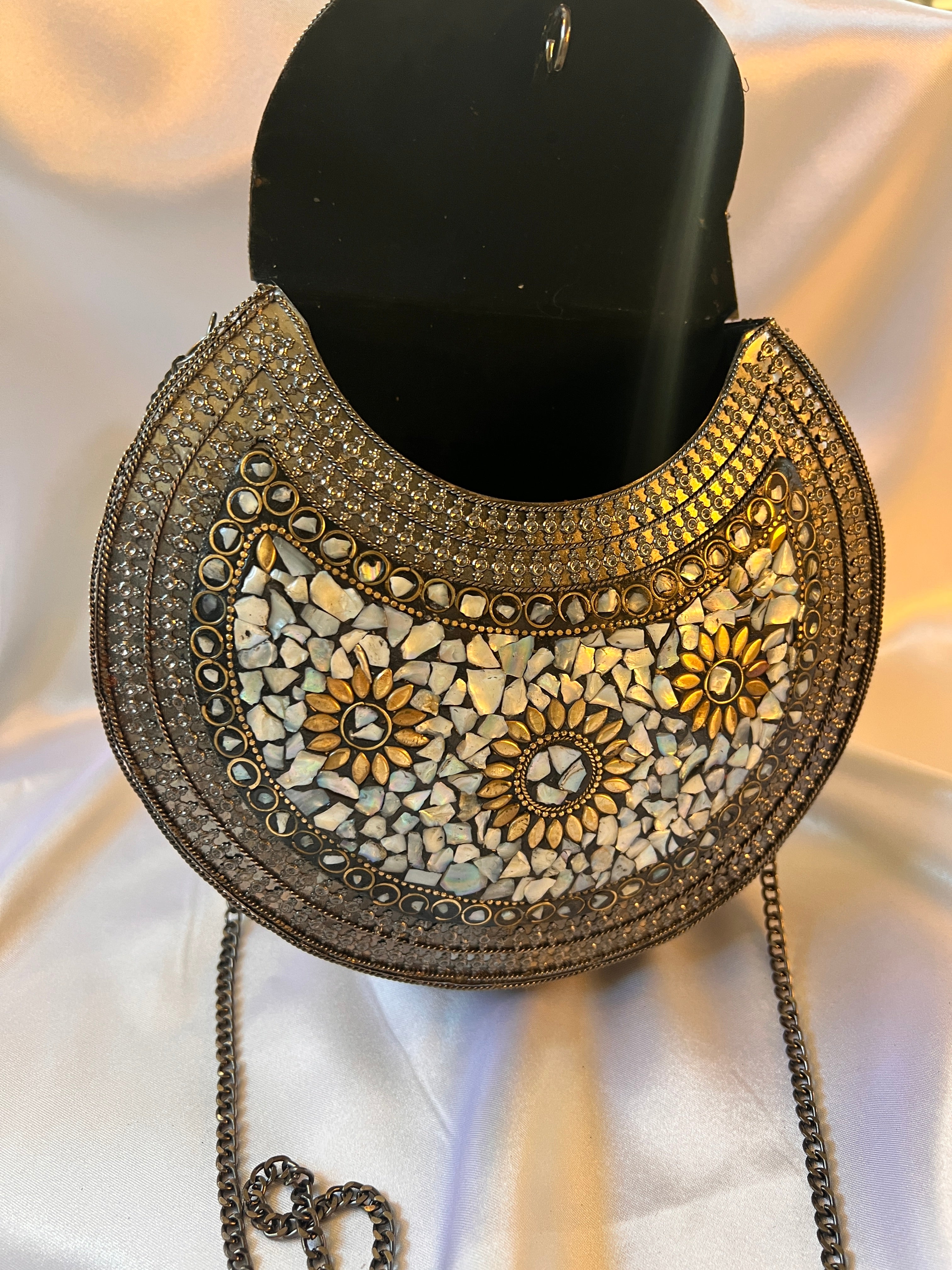 Metal/Brass Clutch with shoulder chain - 4