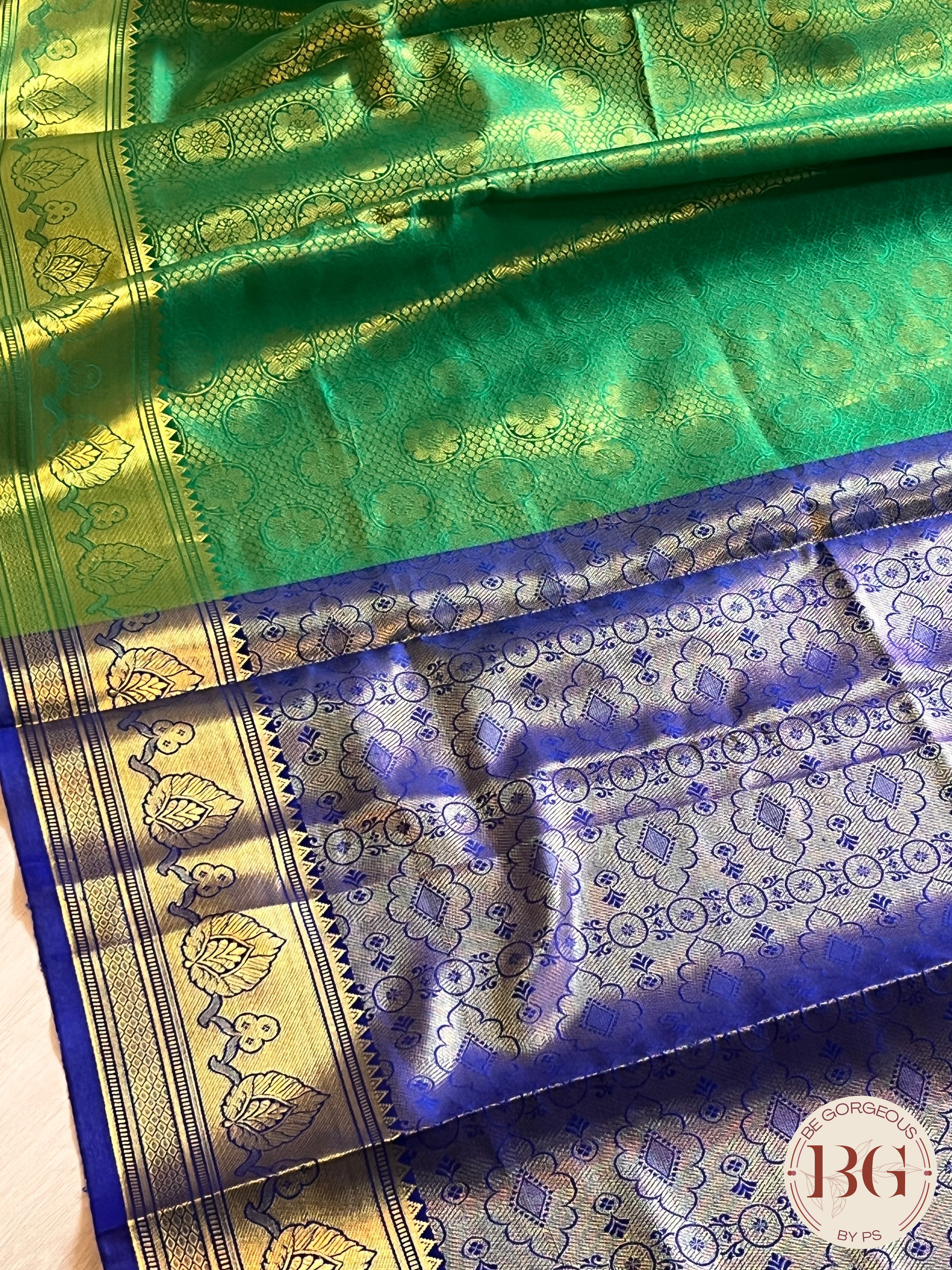 SOFT SILK SOFT SILK GREEN BLUE comes with a stitched blouse