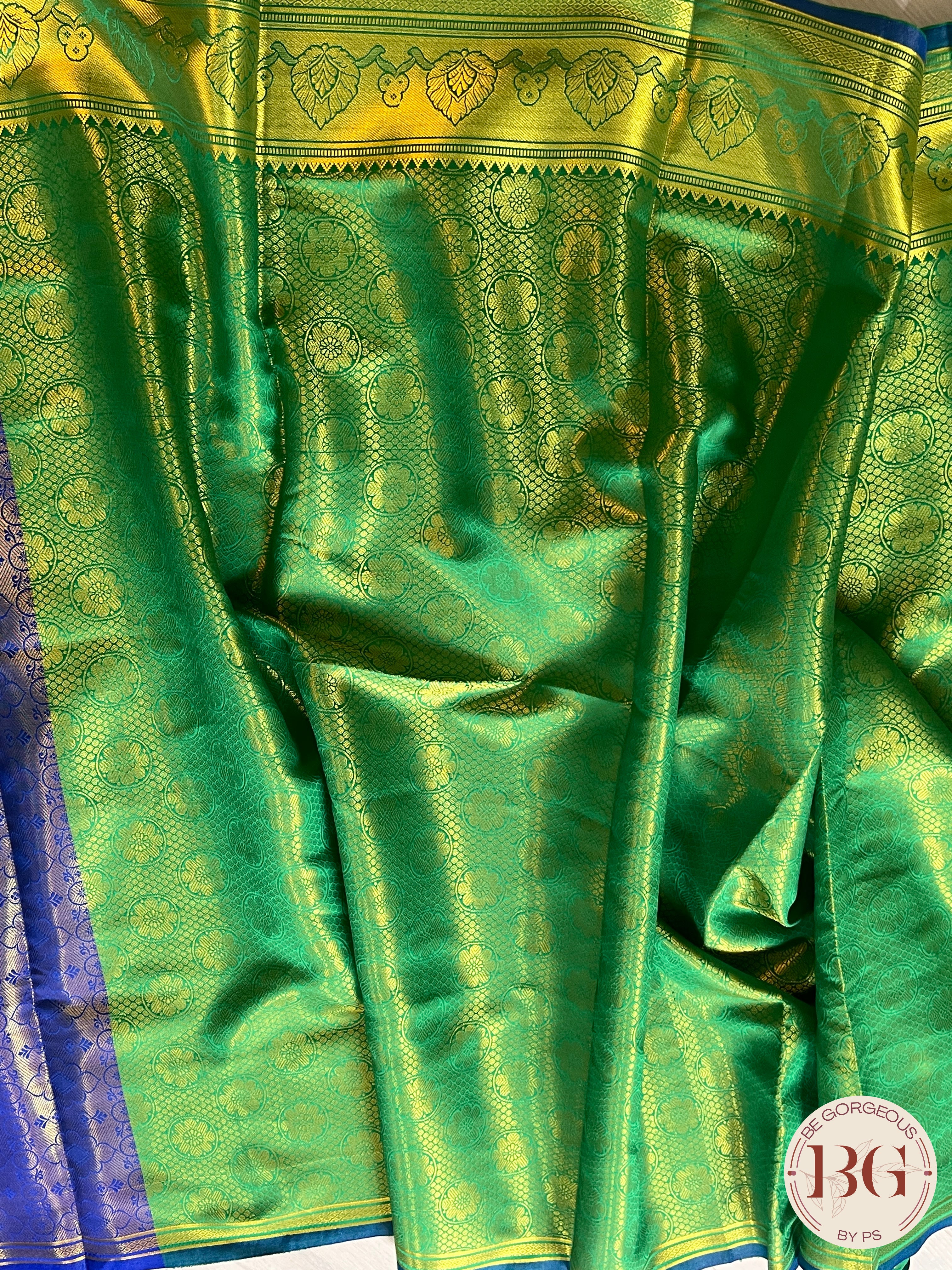 SOFT SILK SOFT SILK GREEN BLUE comes with a stitched blouse